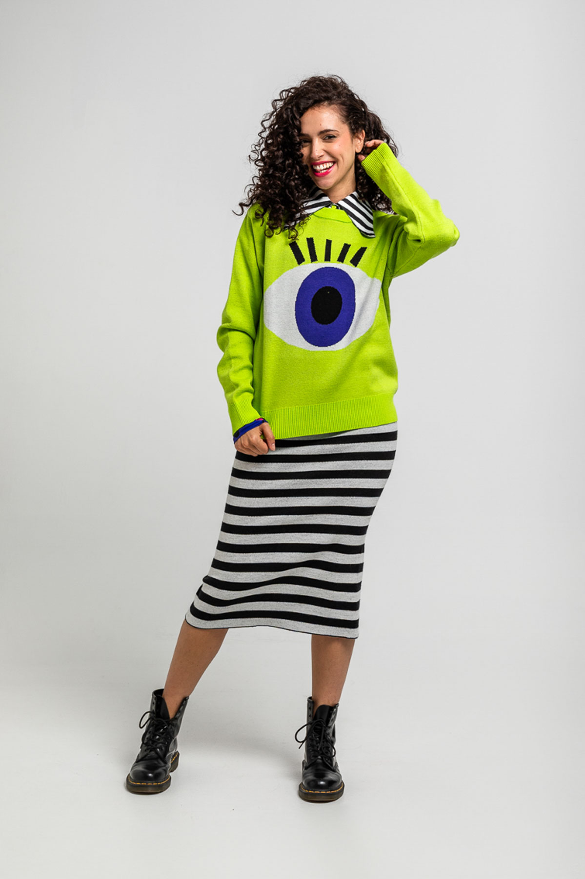 Suéter sencillo tejido de ojos, corazones y bocas - Love yourself - Image 2