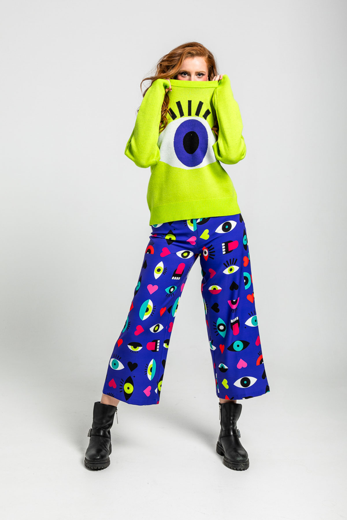 Suéter sencillo tejido de ojos, corazones y bocas - Love yourself - Image 4