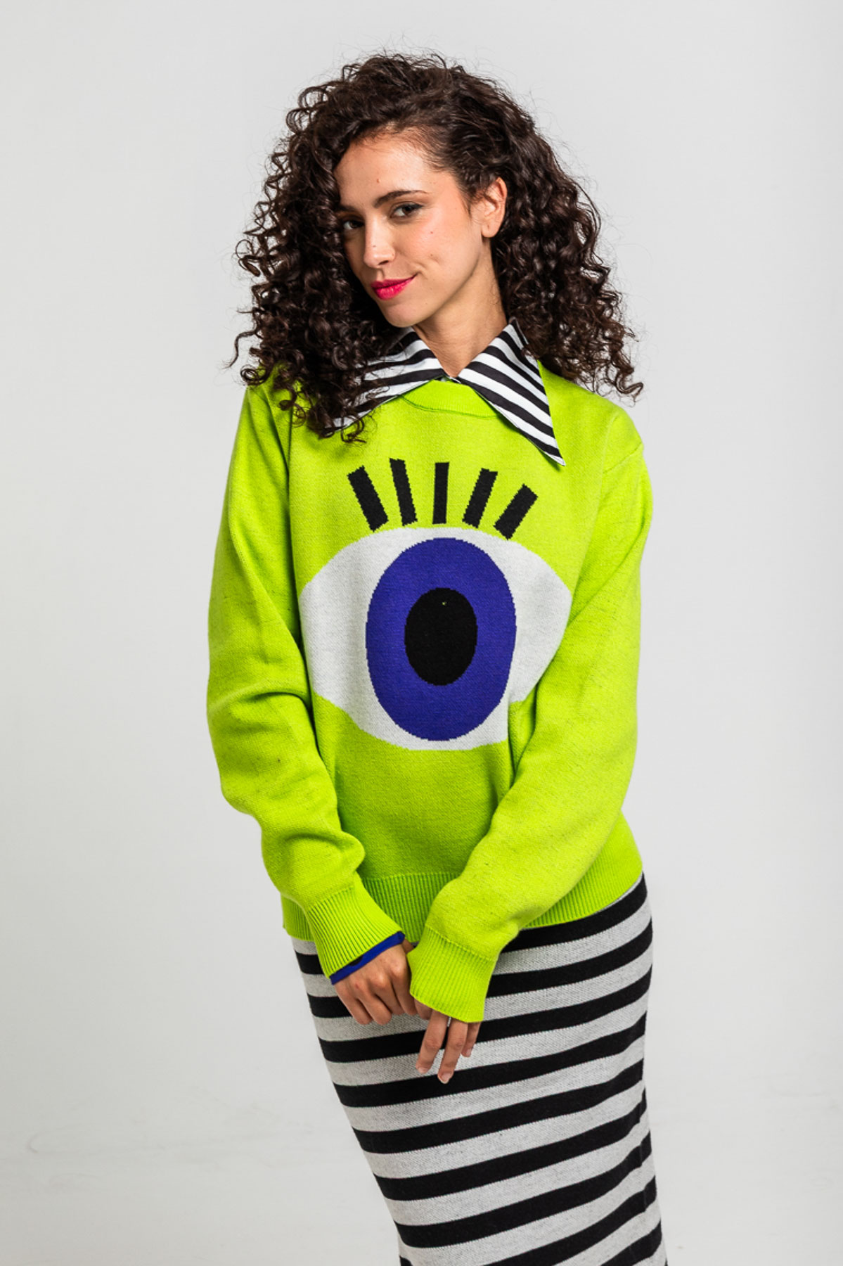 Suéter sencillo tejido de ojos, corazones y bocas - Love yourself - Image 5