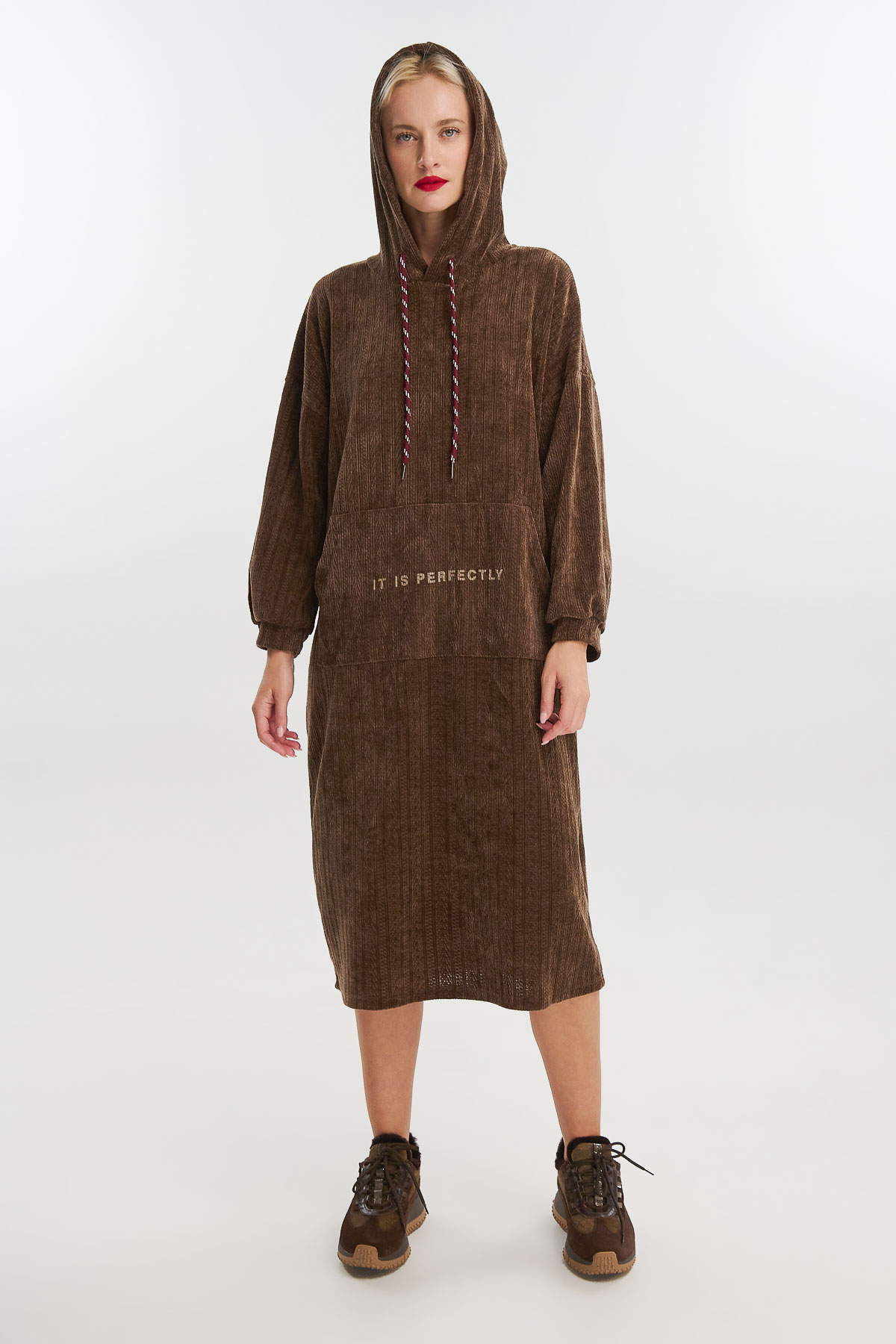 Φόρεμα κοτλέ με κουκούλα - Καφέ, One_size