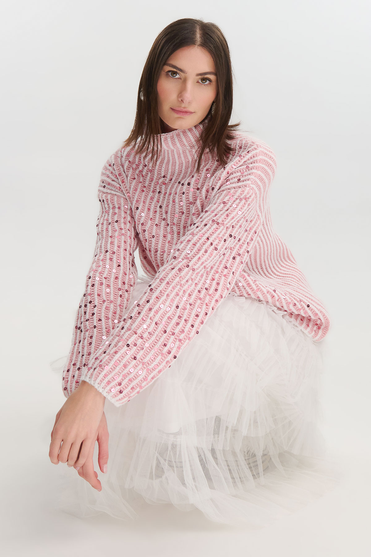 Pullover sequin details - Image 2