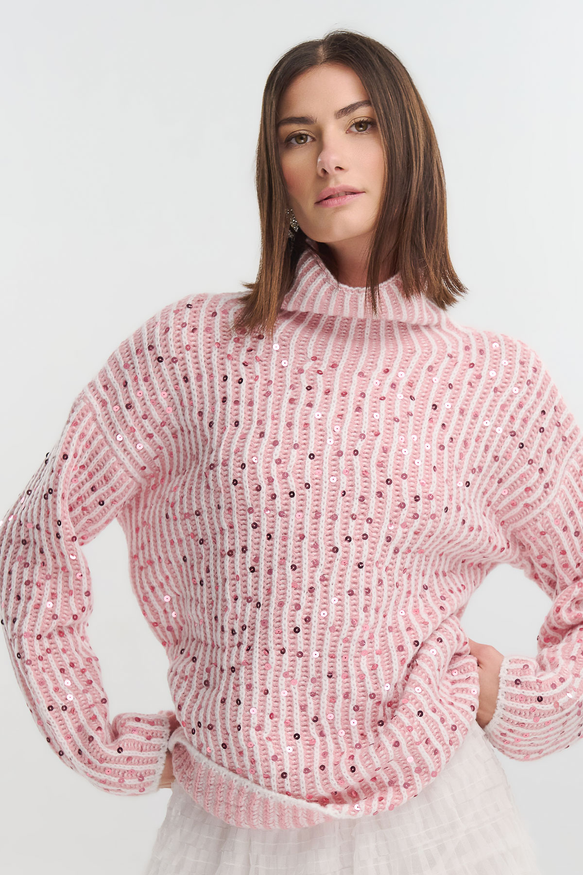 Pullover sequin details - Image 5