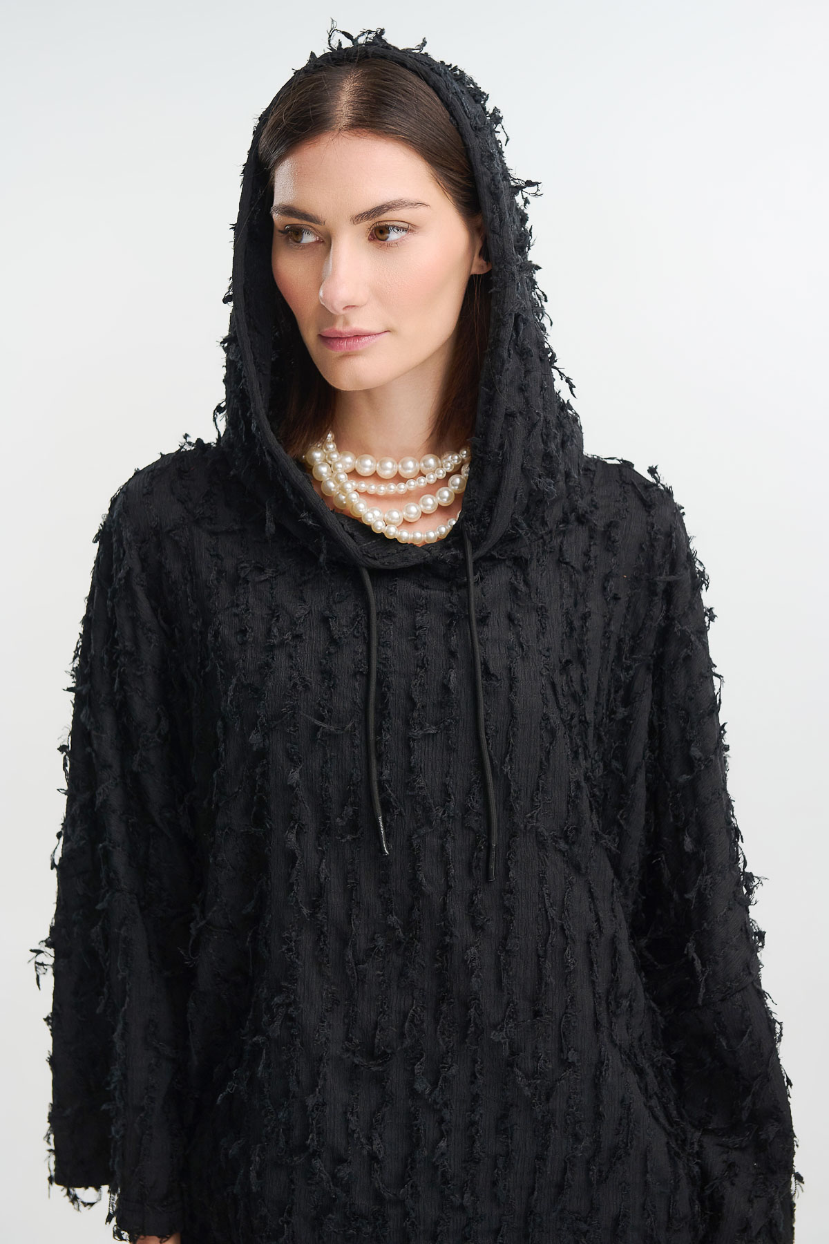 Φόρεμα μπλούζα με κουκούλα και ξέφτια - Μαύρο, One_size