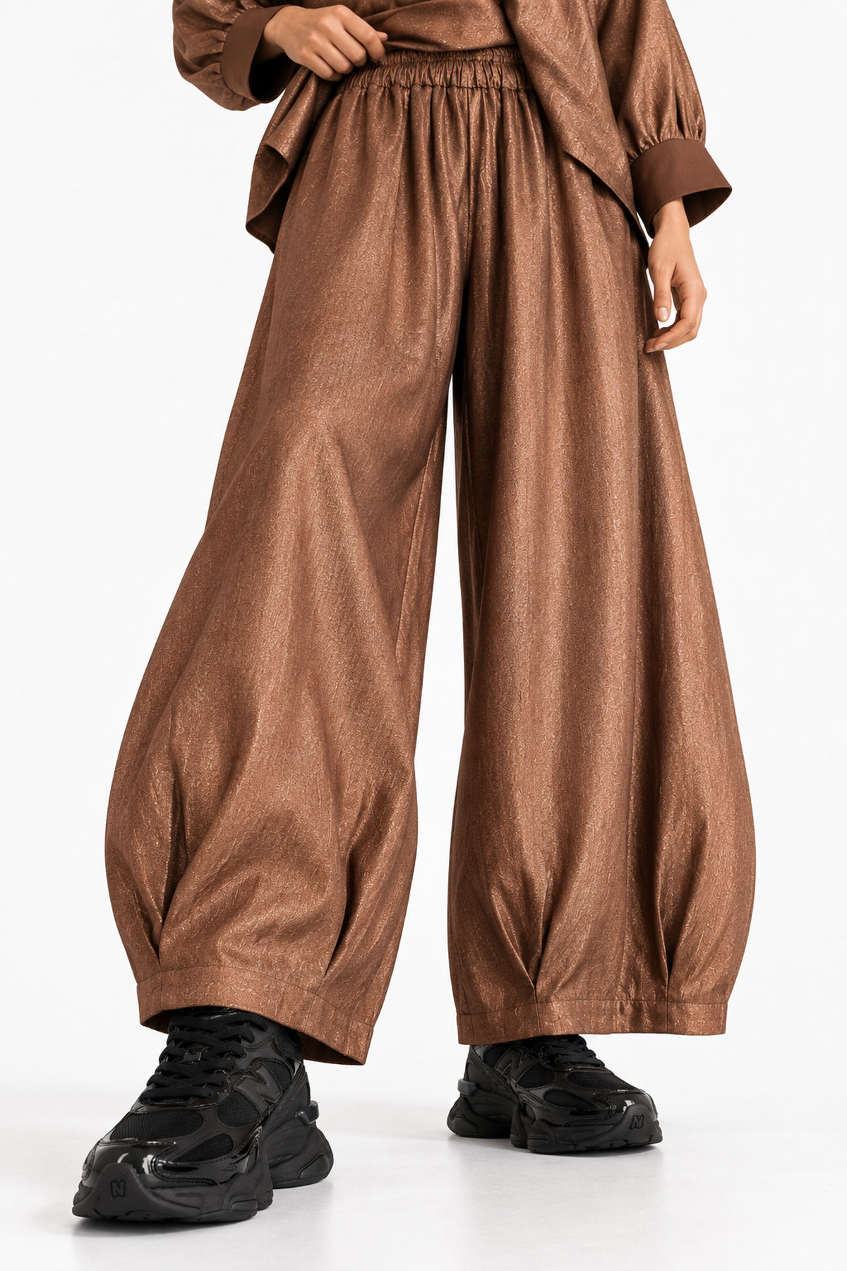 Παντελόνα Oversized με Γυαλιστερή Υφή - Καφέ, One_size